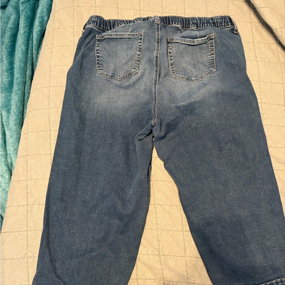 Torrid Blue Capri Jeans with Drawstring Waist - Picture 3 of 3